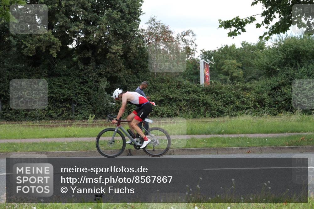 10.08.2025 - GEWOBA Citytriathlon Bremen Yannick Fuchs http://msf.ph/oto/8567867 10.08.2025 12:46:56 Radfahren 583, 622, 760, 799, 823, 968, 1007, 1020 meine-sportfotos.de