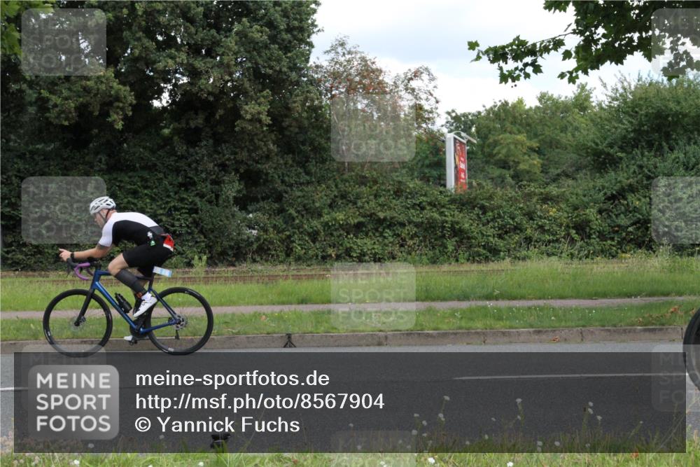 10.08.2025 - GEWOBA Citytriathlon Bremen Yannick Fuchs http://msf.ph/oto/8567904 10.08.2025 12:47:47 Radfahren 566, 587, 590, 679, 745, 801, 884, 916, 943, 951 meine-sportfotos.de