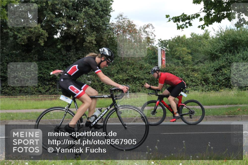 10.08.2025 - GEWOBA Citytriathlon Bremen Yannick Fuchs http://msf.ph/oto/8567905 10.08.2025 12:47:48 Radfahren 566, 587, 590, 679, 745, 801, 884, 916, 941, 943, 951 meine-sportfotos.de