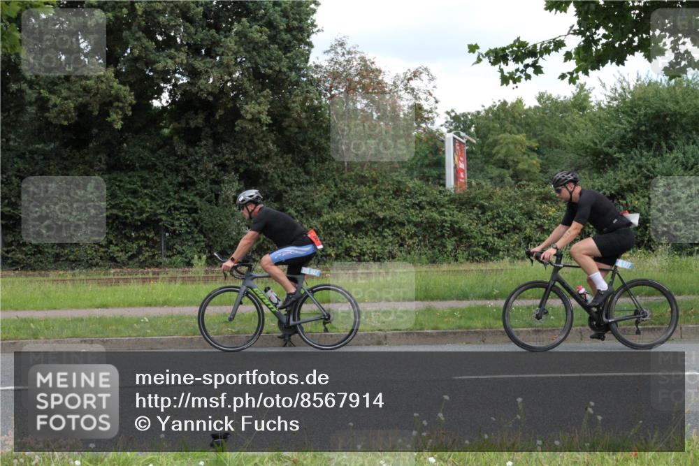 10.08.2025 - GEWOBA Citytriathlon Bremen Yannick Fuchs http://msf.ph/oto/8567914 10.08.2025 12:47:53 Radfahren 566, 587, 590, 679, 745, 767, 801, 884, 916, 941, 943, 951 meine-sportfotos.de