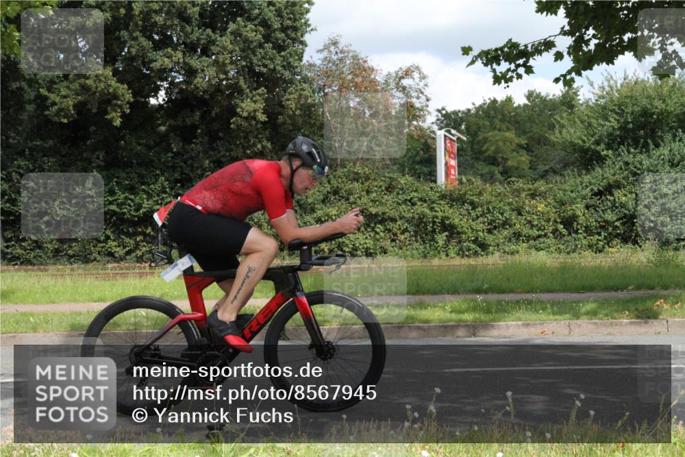 10.08.2025 - GEWOBA Citytriathlon Bremen Yannick Fuchs http://msf.ph/oto/8567945 10.08.2025 12:48:41 Radfahren 564, 616, 621, 627, 630, 655, 657, 687, 717, 793, 839, 857, 876, 897, 932, 1026 meine-sportfotos.de