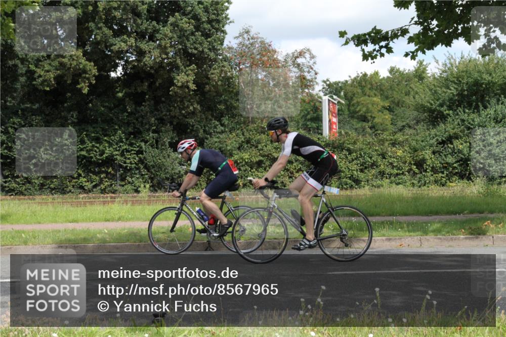 10.08.2025 - GEWOBA Citytriathlon Bremen Yannick Fuchs http://msf.ph/oto/8567965 10.08.2025 12:48:56 Radfahren 578, 621, 627, 641, 649, 655, 657, 682, 687, 717, 788, 857, 863, 897, 932, 950, 1010, 1027 meine-sportfotos.de