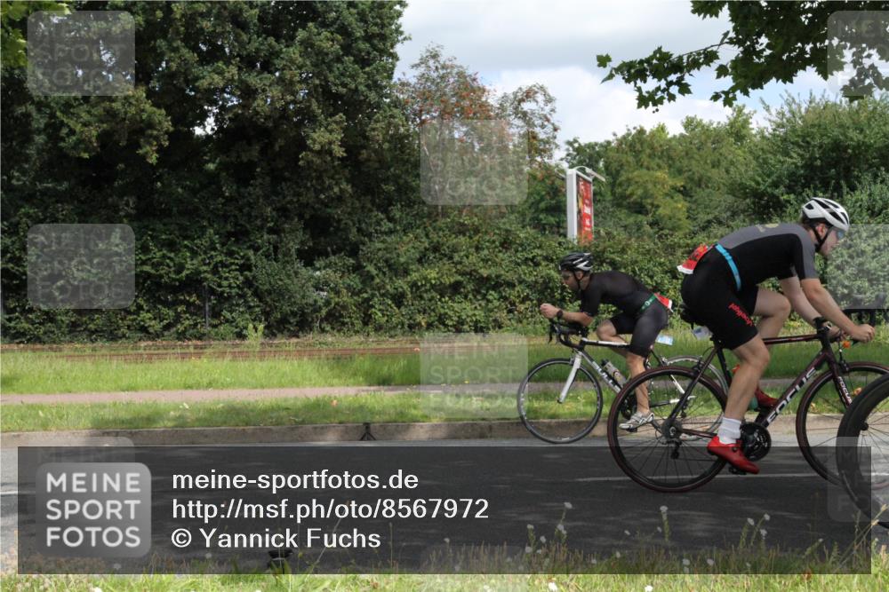 10.08.2025 - GEWOBA Citytriathlon Bremen Yannick Fuchs http://msf.ph/oto/8567972 10.08.2025 12:49:02 Radfahren 578, 621, 641, 649, 655, 682, 788, 863, 950, 1010, 1027 meine-sportfotos.de