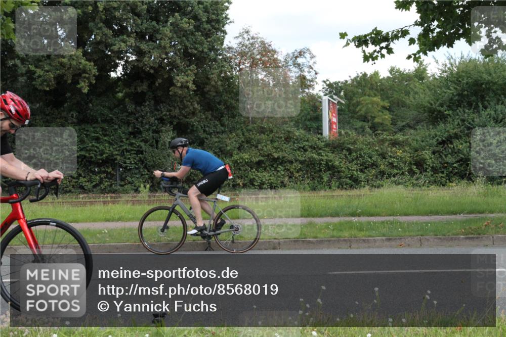 10.08.2025 - GEWOBA Citytriathlon Bremen Yannick Fuchs http://msf.ph/oto/8568019 10.08.2025 12:50:05 Radfahren 552, 692, 722, 741, 752, 838, 852, 935, 959 meine-sportfotos.de