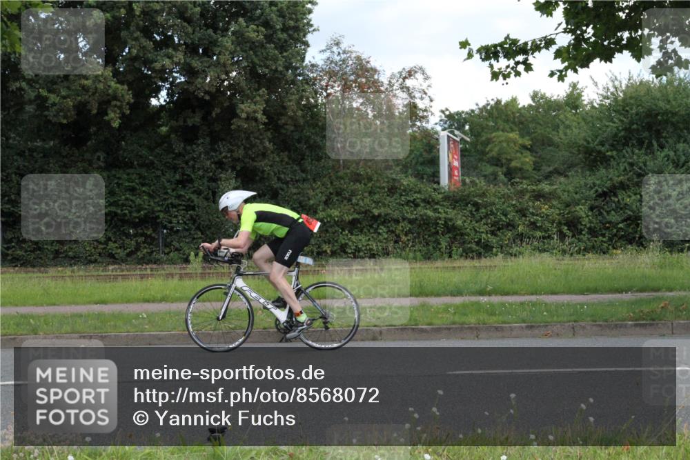 10.08.2025 - GEWOBA Citytriathlon Bremen Yannick Fuchs http://msf.ph/oto/8568072 10.08.2025 12:51:30 Radfahren 556, 575, 667, 822, 855, 912 meine-sportfotos.de