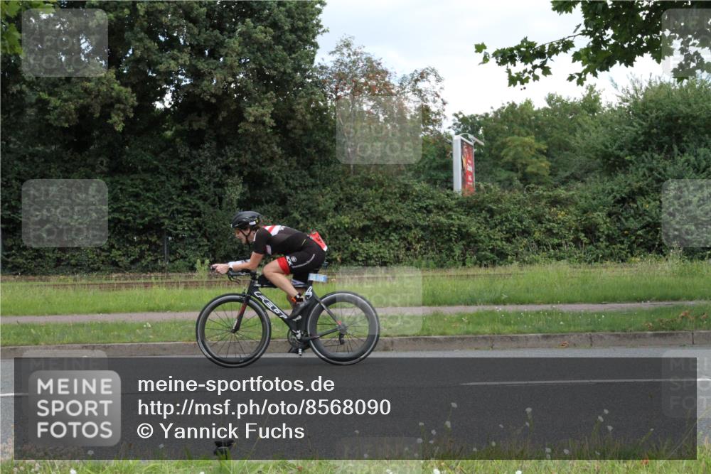 10.08.2025 - GEWOBA Citytriathlon Bremen Yannick Fuchs http://msf.ph/oto/8568090 10.08.2025 12:52:00 Radfahren 604, 664, 708, 738, 905, 973, 977, 1017 meine-sportfotos.de