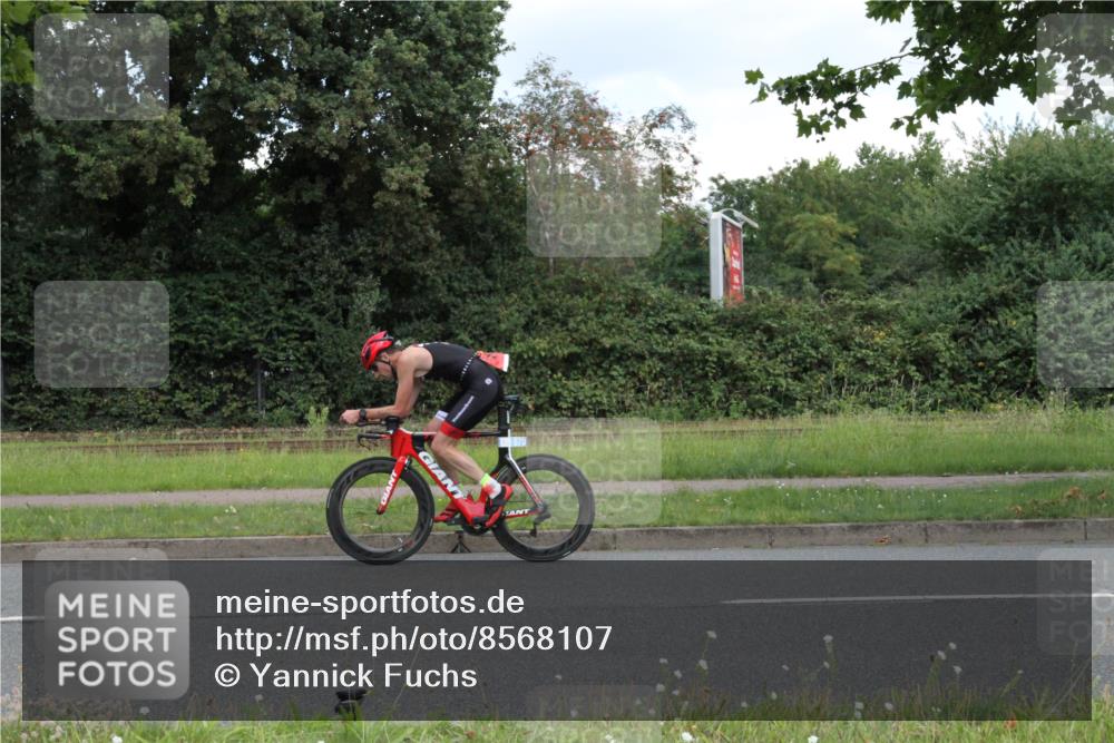 10.08.2025 - GEWOBA Citytriathlon Bremen Yannick Fuchs http://msf.ph/oto/8568107 10.08.2025 12:52:29 Radfahren 579, 599, 603, 639, 701, 834, 858, 891 meine-sportfotos.de