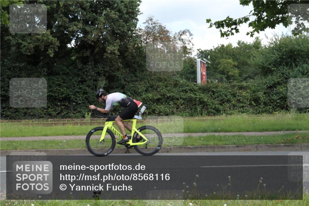 10.08.2025 - GEWOBA Citytriathlon Bremen Yannick Fuchs http://msf.ph/oto/8568116 10.08.2025 12:52:43 Radfahren 565, 579, 635, 639, 642, 686, 763, 915, 919, 956 meine-sportfotos.de