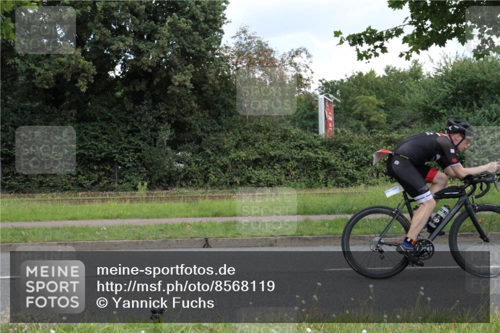 10.08.2025 - GEWOBA Citytriathlon Bremen Yannick Fuchs http://msf.ph/oto/8568119 10.08.2025 12:52:45 Radfahren 565, 579, 635, 642, 686, 763, 915, 919, 956 meine-sportfotos.de