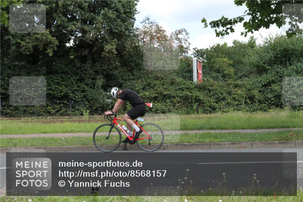 10.08.2025 - GEWOBA Citytriathlon Bremen Yannick Fuchs http://msf.ph/oto/8568157 10.08.2025 12:53:50 Radfahren 739 meine-sportfotos.de