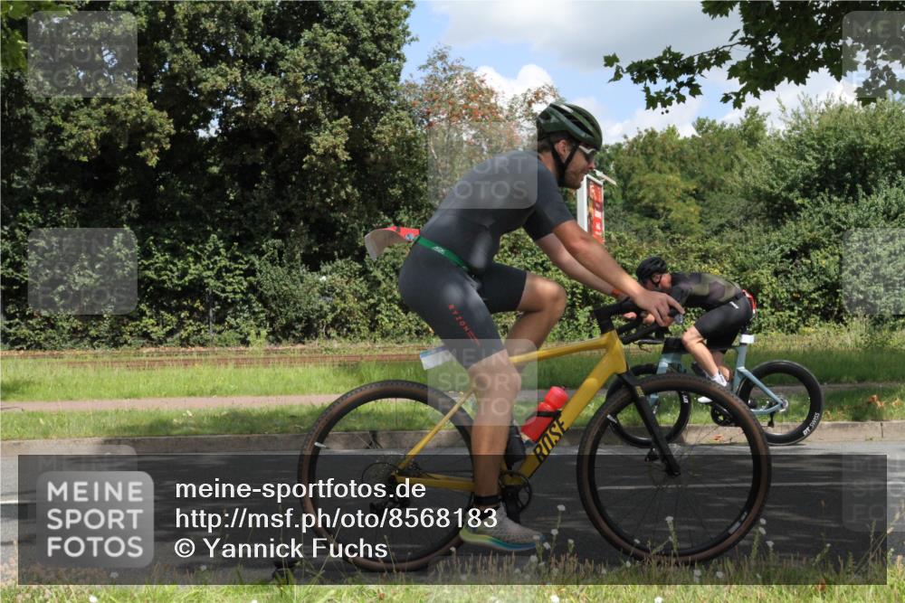 10.08.2025 - GEWOBA Citytriathlon Bremen Yannick Fuchs http://msf.ph/oto/8568183 10.08.2025 12:54:20 Radfahren 580, 582, 618, 707, 740, 742, 750, 789, 1006, 1039 meine-sportfotos.de