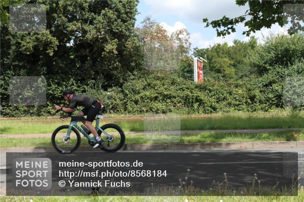 10.08.2025 - GEWOBA Citytriathlon Bremen Yannick Fuchs http://msf.ph/oto/8568184 10.08.2025 12:54:21 Radfahren 580, 582, 618, 707, 740, 742, 750, 789, 826, 1006, 1039 meine-sportfotos.de