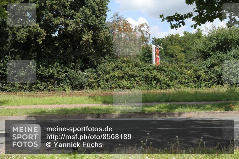 10.08.2025 - GEWOBA Citytriathlon Bremen Yannick Fuchs http://msf.ph/oto/8568189 10.08.2025 12:54:23 Radfahren 580, 582, 618, 707, 740, 750, 789, 826 meine-sportfotos.de