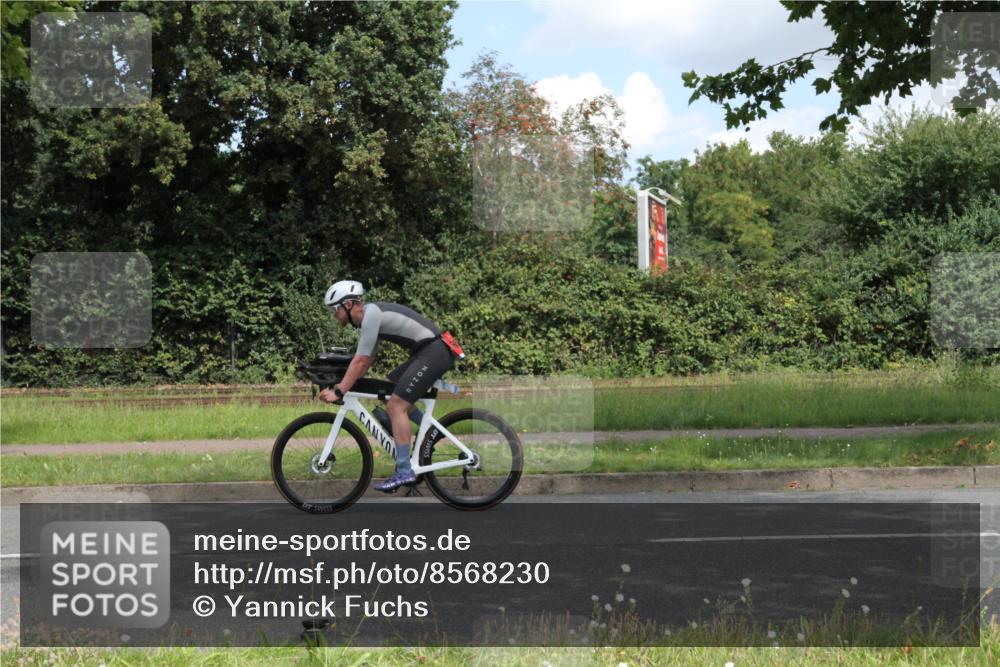 10.08.2025 - GEWOBA Citytriathlon Bremen Yannick Fuchs http://msf.ph/oto/8568230 10.08.2025 12:54:50 Radfahren 563, 591, 632, 634, 728, 736, 781, 783, 790, 1029 meine-sportfotos.de