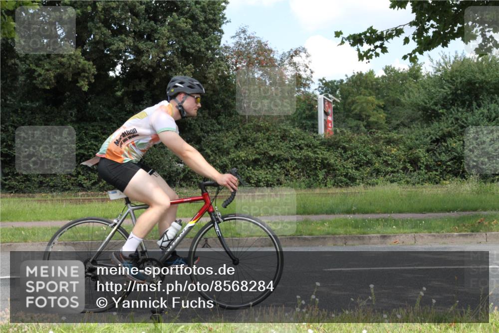 10.08.2025 - GEWOBA Citytriathlon Bremen Yannick Fuchs http://msf.ph/oto/8568284 10.08.2025 12:55:50 Radfahren 636, 658, 729, 765, 779, 804, 843, 880, 883, 890, 896 meine-sportfotos.de