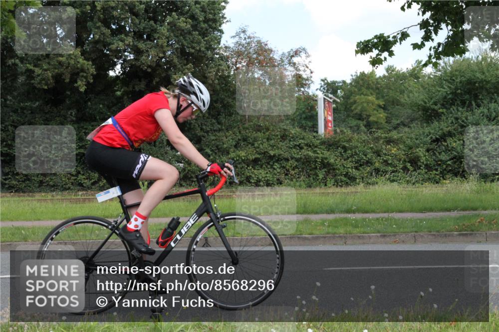 10.08.2025 - GEWOBA Citytriathlon Bremen Yannick Fuchs http://msf.ph/oto/8568296 10.08.2025 12:56:08 Radfahren 589, 662, 764, 765, 784, 883, 896, 1024, 1025 meine-sportfotos.de