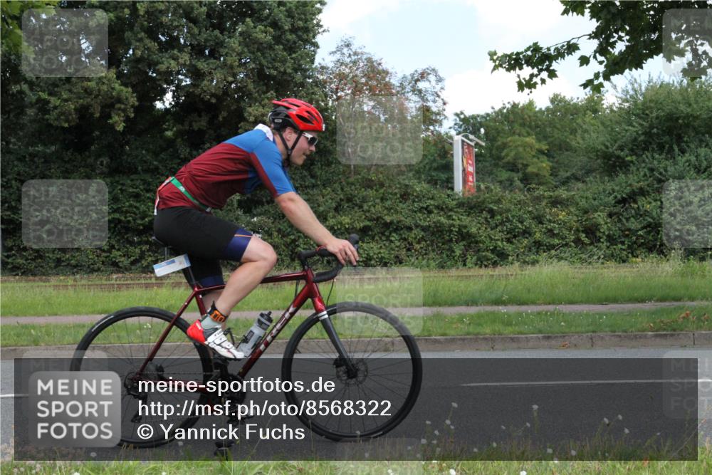10.08.2025 - GEWOBA Citytriathlon Bremen Yannick Fuchs http://msf.ph/oto/8568322 10.08.2025 12:56:38 Radfahren 555, 567, 597, 678, 706, 721, 737, 749, 772, 782, 814, 815, 831 meine-sportfotos.de
