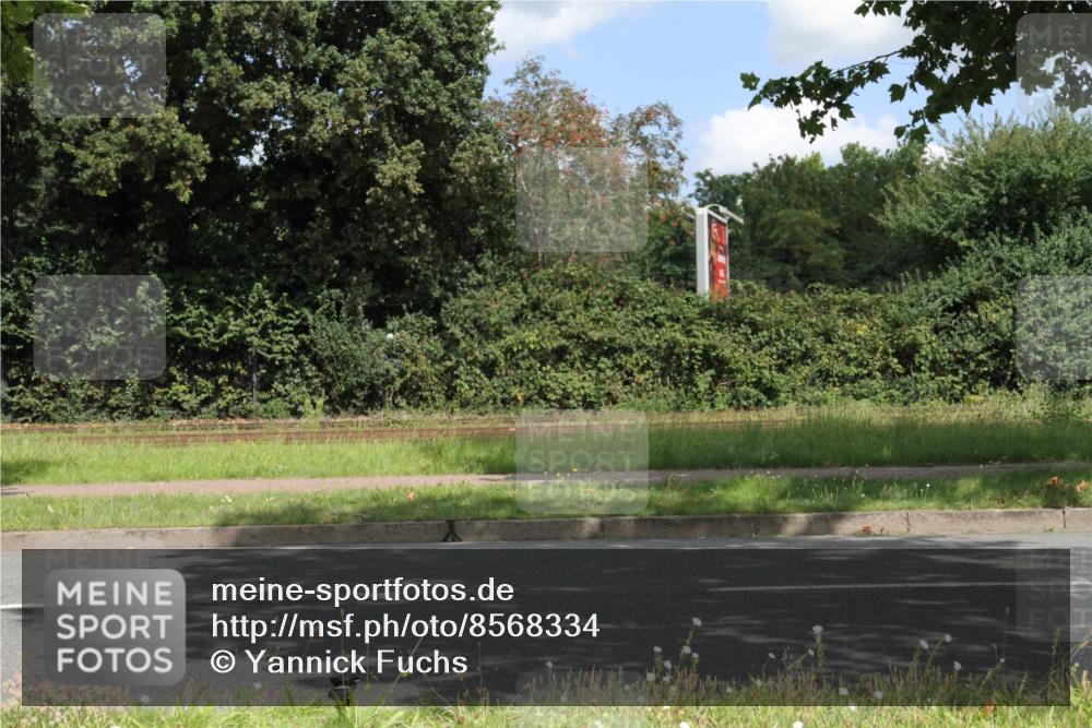 10.08.2025 - GEWOBA Citytriathlon Bremen Yannick Fuchs http://msf.ph/oto/8568334 10.08.2025 12:56:59 Radfahren 559, 597, 672, 723, 730, 755, 815, 830, 879, 913, 1003, 1014 meine-sportfotos.de