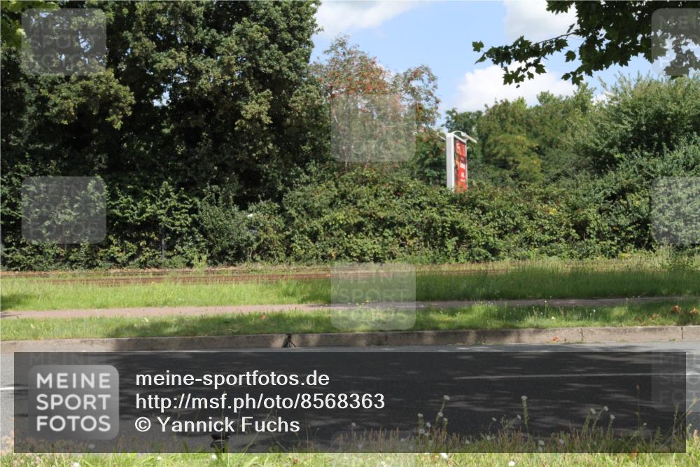 10.08.2025 - GEWOBA Citytriathlon Bremen Yannick Fuchs http://msf.ph/oto/8568363 10.08.2025 12:57:09 Radfahren 559, 672, 723, 730, 755, 758, 830, 849, 879, 913, 940, 969, 1003 meine-sportfotos.de