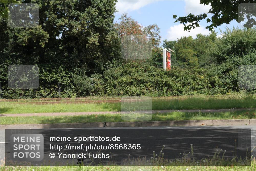 10.08.2025 - GEWOBA Citytriathlon Bremen Yannick Fuchs http://msf.ph/oto/8568365 10.08.2025 12:57:09 Radfahren 559, 672, 723, 730, 755, 758, 830, 849, 879, 913, 940, 969, 1003 meine-sportfotos.de