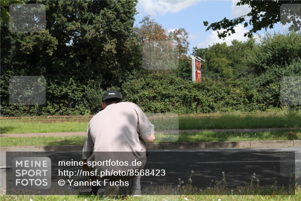 10.08.2025 - GEWOBA Citytriathlon Bremen Yannick Fuchs http://msf.ph/oto/8568423 10.08.2025 12:57:39 Radfahren 690, 720, 825, 853, 869, 892, 1018 meine-sportfotos.de