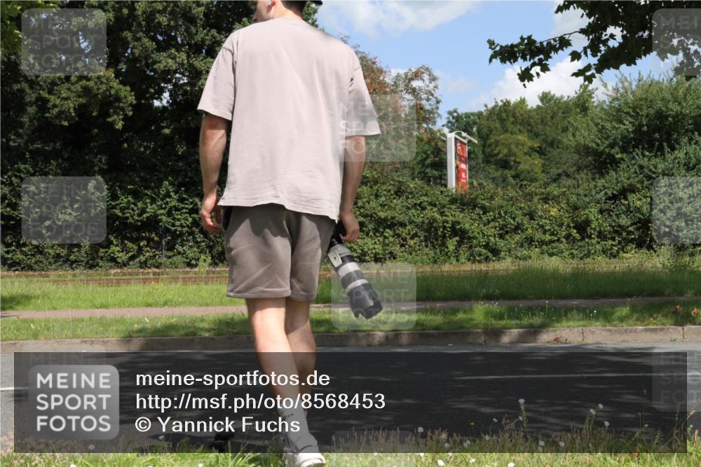 10.08.2025 - GEWOBA Citytriathlon Bremen Yannick Fuchs http://msf.ph/oto/8568453 10.08.2025 12:57:52 Radfahren 650, 660, 671, 825, 853, 869, 920, 1018 meine-sportfotos.de
