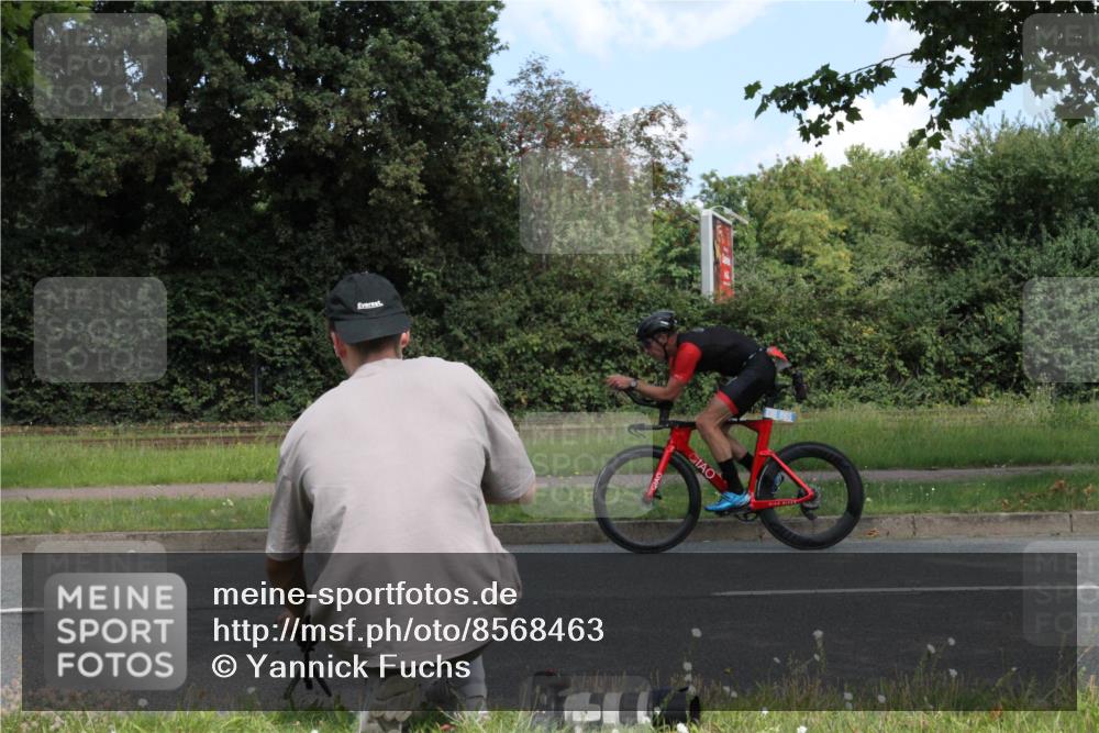 10.08.2025 - GEWOBA Citytriathlon Bremen Yannick Fuchs http://msf.ph/oto/8568463 10.08.2025 12:58:03 Radfahren 650, 660, 671, 813, 920 meine-sportfotos.de