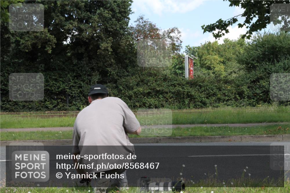10.08.2025 - GEWOBA Citytriathlon Bremen Yannick Fuchs http://msf.ph/oto/8568467 10.08.2025 12:58:05 Radfahren 650, 660, 671, 813, 920 meine-sportfotos.de