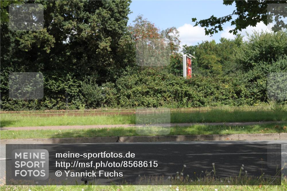 10.08.2025 - GEWOBA Citytriathlon Bremen Yannick Fuchs http://msf.ph/oto/8568615 10.08.2025 13:01:45 Radfahren 586, 608, 663, 703, 716, 754, 816, 819, 828, 851, 923, 953, 964 meine-sportfotos.de