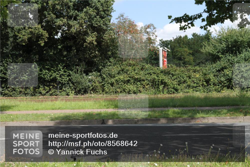 10.08.2025 - GEWOBA Citytriathlon Bremen Yannick Fuchs http://msf.ph/oto/8568642 10.08.2025 13:02:32 Radfahren 607, 647, 661, 712, 771, 955 meine-sportfotos.de
