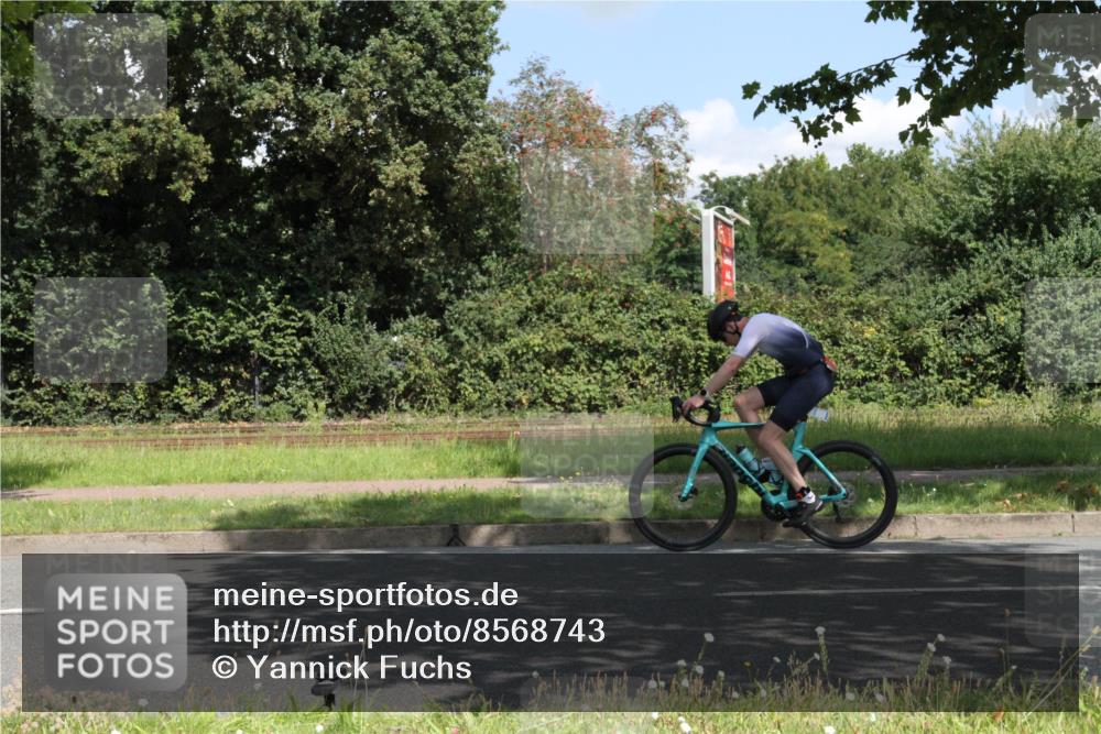 10.08.2025 - GEWOBA Citytriathlon Bremen Yannick Fuchs http://msf.ph/oto/8568743 10.08.2025 13:03:38 Radfahren 753, 812, 823, 925 meine-sportfotos.de