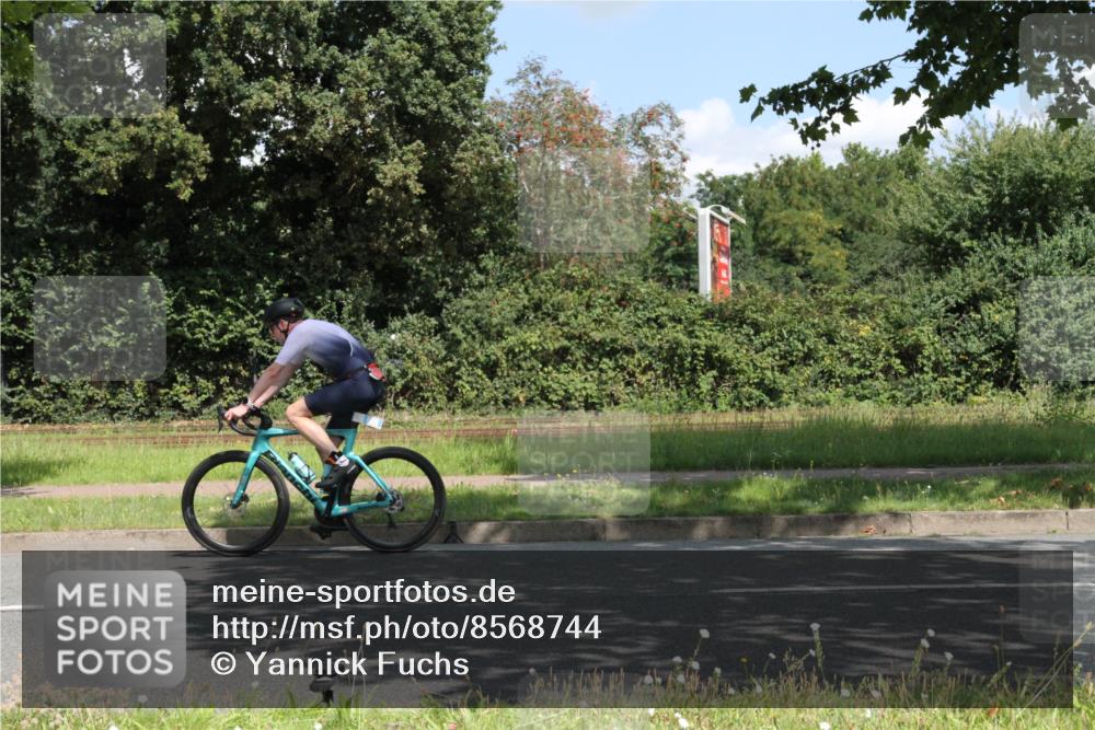 10.08.2025 - GEWOBA Citytriathlon Bremen Yannick Fuchs http://msf.ph/oto/8568744 10.08.2025 13:03:38 Radfahren 753, 812, 823, 925 meine-sportfotos.de