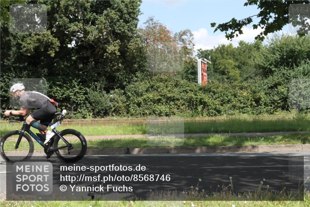 10.08.2025 - GEWOBA Citytriathlon Bremen Yannick Fuchs http://msf.ph/oto/8568746 10.08.2025 13:03:39 Radfahren 753, 812, 823, 908, 925, 1007 meine-sportfotos.de