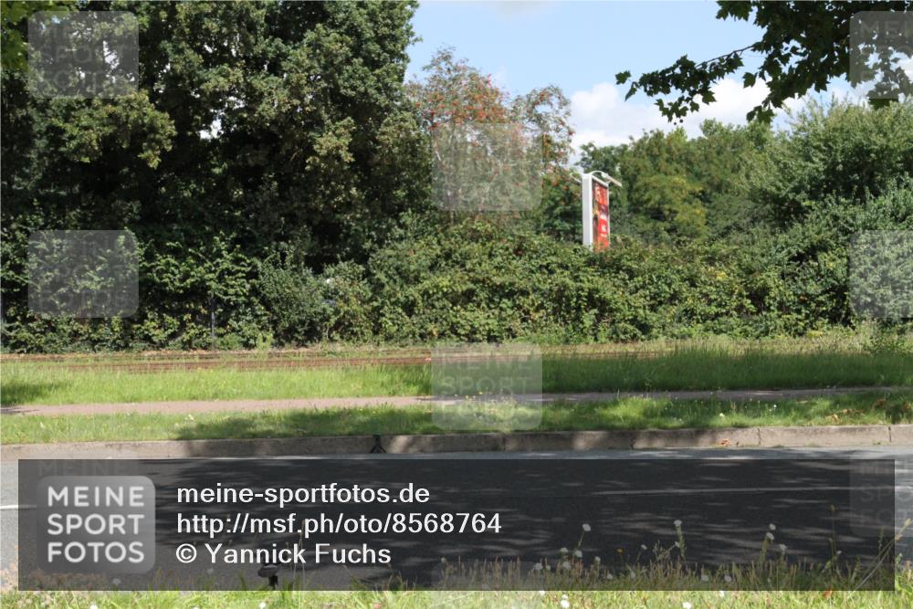 10.08.2025 - GEWOBA Citytriathlon Bremen Yannick Fuchs http://msf.ph/oto/8568764 10.08.2025 13:03:45 Radfahren 574, 676, 753, 812, 823, 908, 925, 965, 1007 meine-sportfotos.de