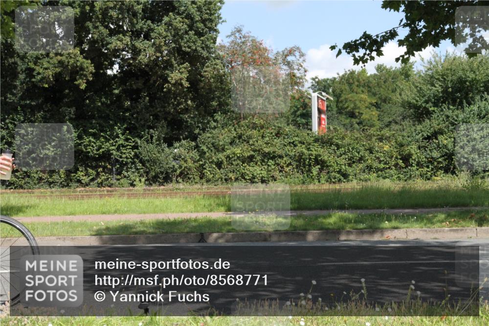10.08.2025 - GEWOBA Citytriathlon Bremen Yannick Fuchs http://msf.ph/oto/8568771 10.08.2025 13:03:48 Radfahren 574, 676, 685, 753, 812, 823, 908, 925, 965, 1007 meine-sportfotos.de