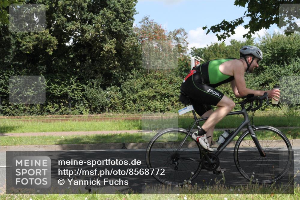 10.08.2025 - GEWOBA Citytriathlon Bremen Yannick Fuchs http://msf.ph/oto/8568772 10.08.2025 13:03:48 Radfahren 574, 676, 685, 753, 812, 823, 908, 925, 965, 1007 meine-sportfotos.de