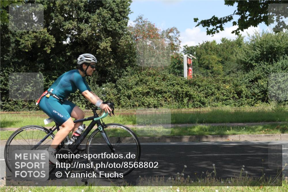 10.08.2025 - GEWOBA Citytriathlon Bremen Yannick Fuchs http://msf.ph/oto/8568802 10.08.2025 13:03:58 Radfahren 574, 576, 605, 625, 676, 685, 697, 753, 786, 812, 908, 963, 965, 1007 meine-sportfotos.de