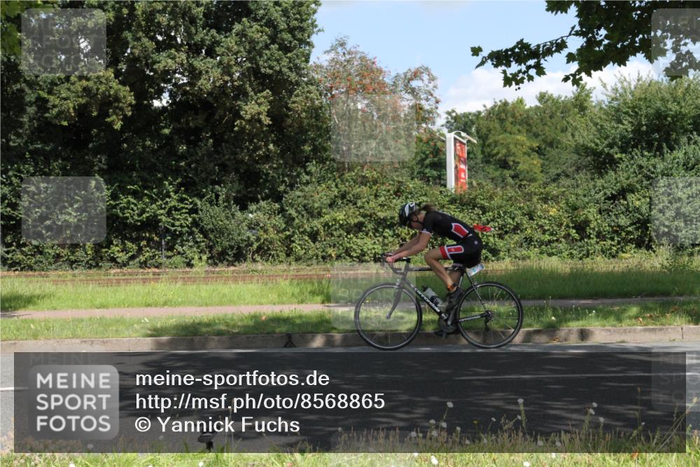 10.08.2025 - GEWOBA Citytriathlon Bremen Yannick Fuchs http://msf.ph/oto/8568865 10.08.2025 13:04:20 Radfahren 625, 640, 674, 697, 751, 760, 769, 786, 799, 875, 946, 960, 963, 1013, 1036 meine-sportfotos.de