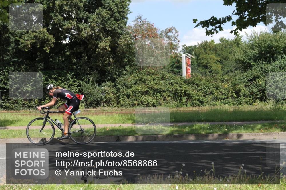 10.08.2025 - GEWOBA Citytriathlon Bremen Yannick Fuchs http://msf.ph/oto/8568866 10.08.2025 13:04:20 Radfahren 625, 640, 674, 697, 751, 760, 769, 786, 799, 875, 946, 960, 963, 1013, 1036 meine-sportfotos.de