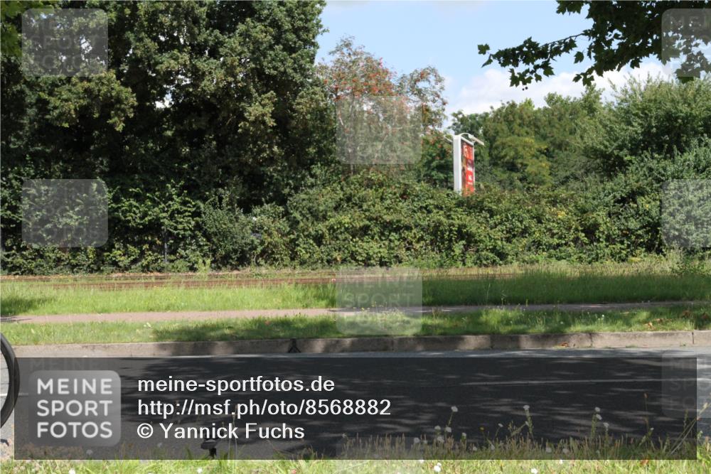 10.08.2025 - GEWOBA Citytriathlon Bremen Yannick Fuchs http://msf.ph/oto/8568882 10.08.2025 13:04:26 Radfahren 583, 640, 674, 675, 751, 769, 799, 808, 875, 939, 960, 1013, 1036 meine-sportfotos.de