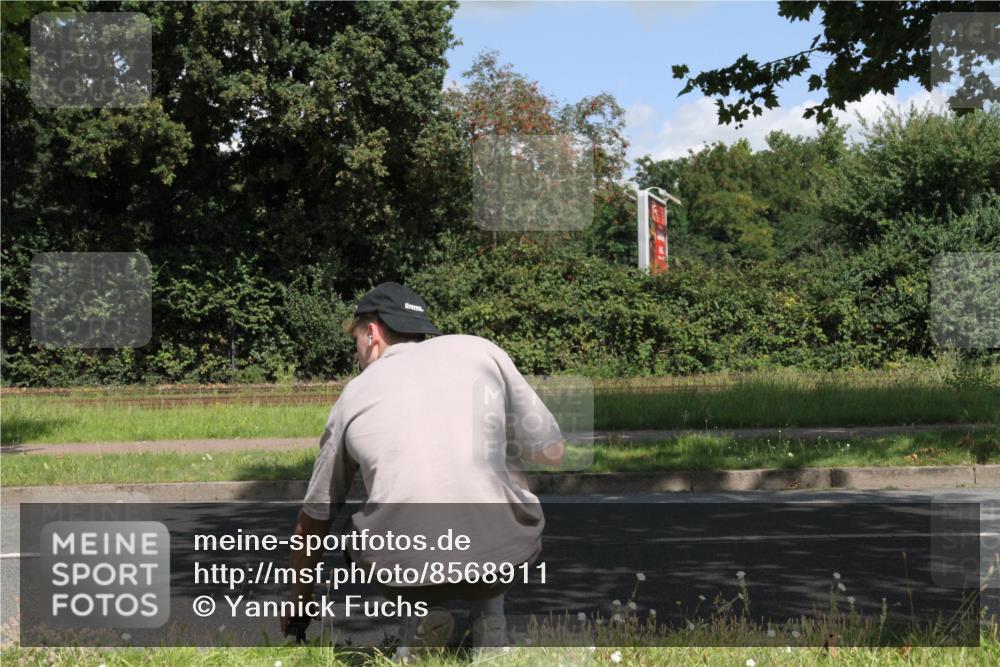 10.08.2025 - GEWOBA Citytriathlon Bremen Yannick Fuchs http://msf.ph/oto/8568911 10.08.2025 13:04:36 Radfahren 583, 674, 675, 751, 799, 808, 875, 909, 930, 939 meine-sportfotos.de