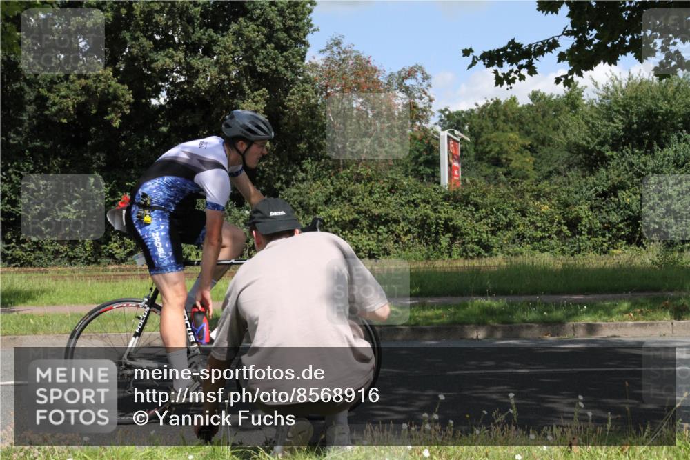 10.08.2025 - GEWOBA Citytriathlon Bremen Yannick Fuchs http://msf.ph/oto/8568916 10.08.2025 13:04:39 Radfahren 583, 674, 675, 751, 808, 875, 909, 930, 939 meine-sportfotos.de