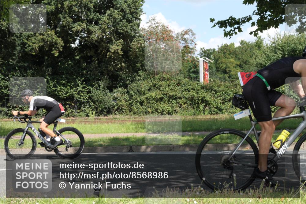 10.08.2025 - GEWOBA Citytriathlon Bremen Yannick Fuchs http://msf.ph/oto/8568986 10.08.2025 13:05:59 Radfahren 573, 616, 630, 741, 767, 793, 857, 918, 948, 962, 981 meine-sportfotos.de
