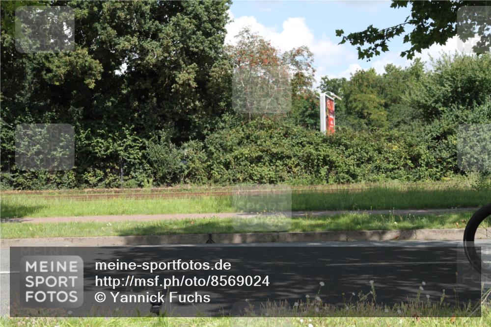 10.08.2025 - GEWOBA Citytriathlon Bremen Yannick Fuchs http://msf.ph/oto/8569024 10.08.2025 13:06:51 Radfahren 638, 679, 699, 732, 867, 914 meine-sportfotos.de