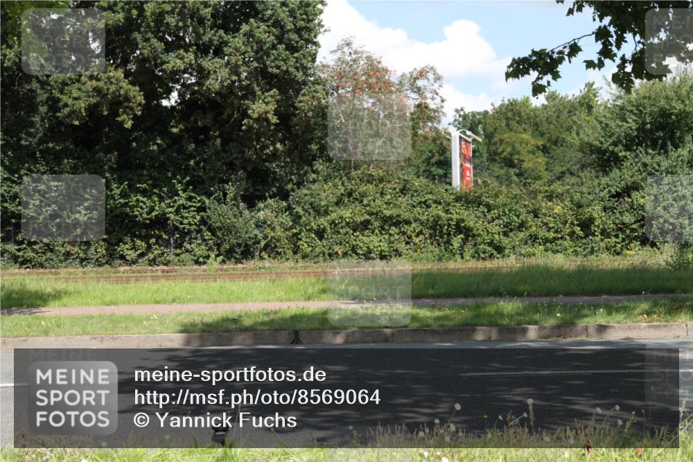 10.08.2025 - GEWOBA Citytriathlon Bremen Yannick Fuchs http://msf.ph/oto/8569064 10.08.2025 13:07:33 Radfahren 648, 656, 873, 950, 959 meine-sportfotos.de