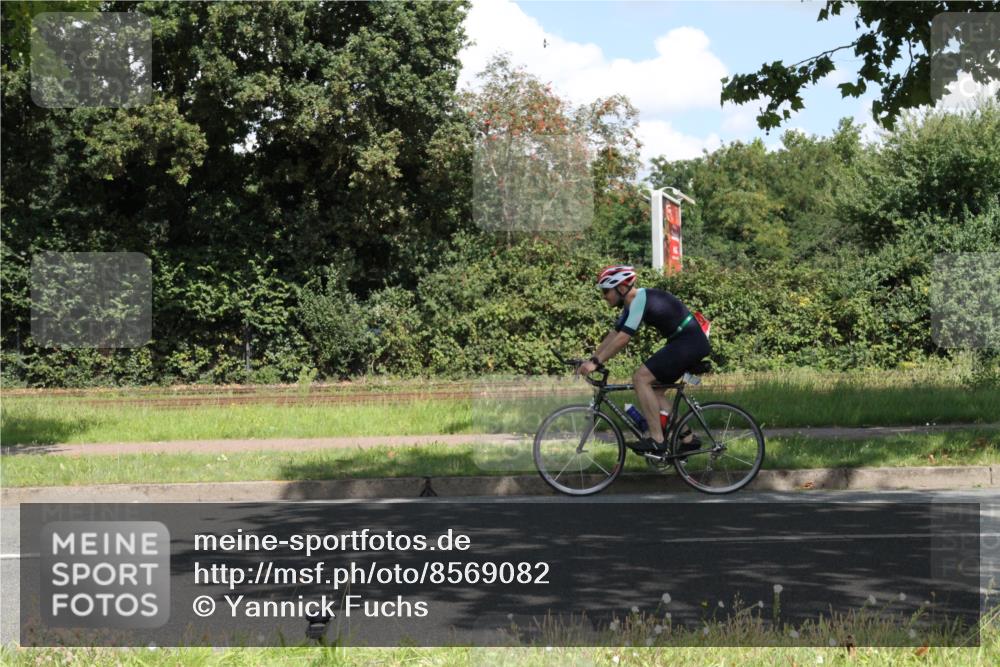 10.08.2025 - GEWOBA Citytriathlon Bremen Yannick Fuchs http://msf.ph/oto/8569082 10.08.2025 13:07:43 Radfahren 578, 648, 774, 941, 959 meine-sportfotos.de