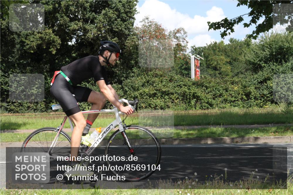 10.08.2025 - GEWOBA Citytriathlon Bremen Yannick Fuchs http://msf.ph/oto/8569104 10.08.2025 13:08:14 Radfahren 626, 643, 666, 687, 792, 838, 852, 980 meine-sportfotos.de
