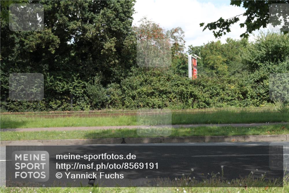 10.08.2025 - GEWOBA Citytriathlon Bremen Yannick Fuchs http://msf.ph/oto/8569191 10.08.2025 13:11:30 Radfahren 604, 664, 667, 686, 688, 708, 894, 915, 937 meine-sportfotos.de