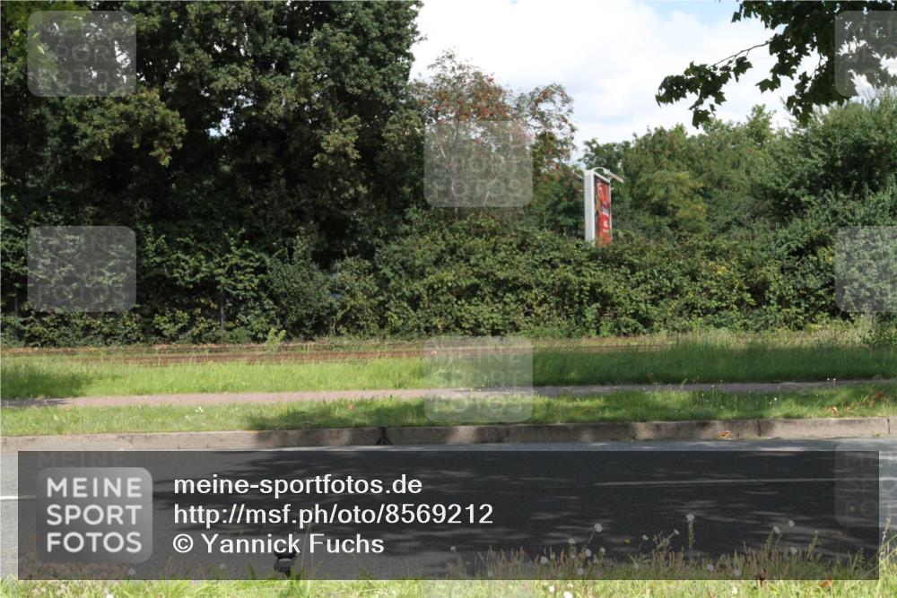10.08.2025 - GEWOBA Citytriathlon Bremen Yannick Fuchs http://msf.ph/oto/8569212 10.08.2025 13:11:52 Radfahren 635, 750, 894, 933, 937, 966, 1017, 1032 meine-sportfotos.de