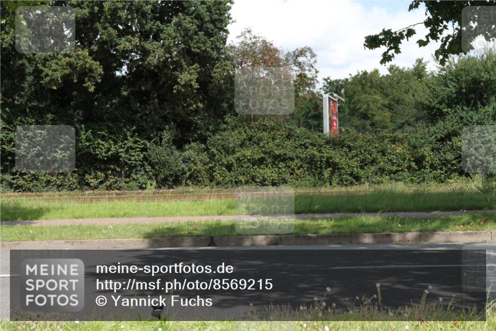 10.08.2025 - GEWOBA Citytriathlon Bremen Yannick Fuchs http://msf.ph/oto/8569215 10.08.2025 13:11:53 Radfahren 635, 750, 933, 937, 966, 1017, 1032 meine-sportfotos.de